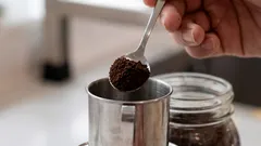 Hoeveel gram koffie heb je nodig voor verschillende zetmethoden: een eenvoudige gids voor thuis